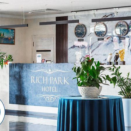 Rich Park Hotel Tashkent Exterior photo