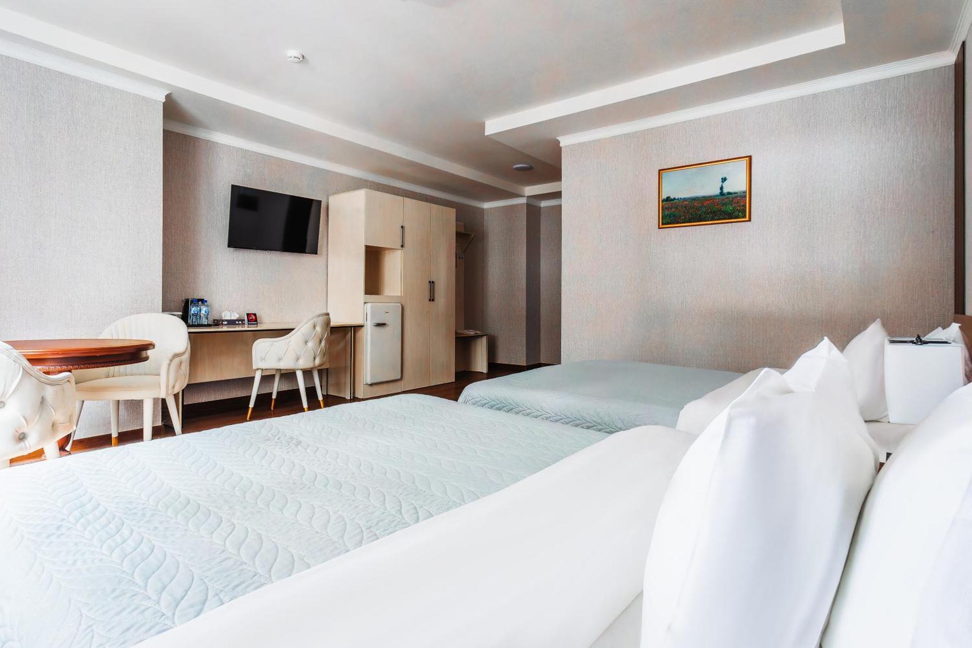 Rich Park Hotel Tashkent Exterior photo