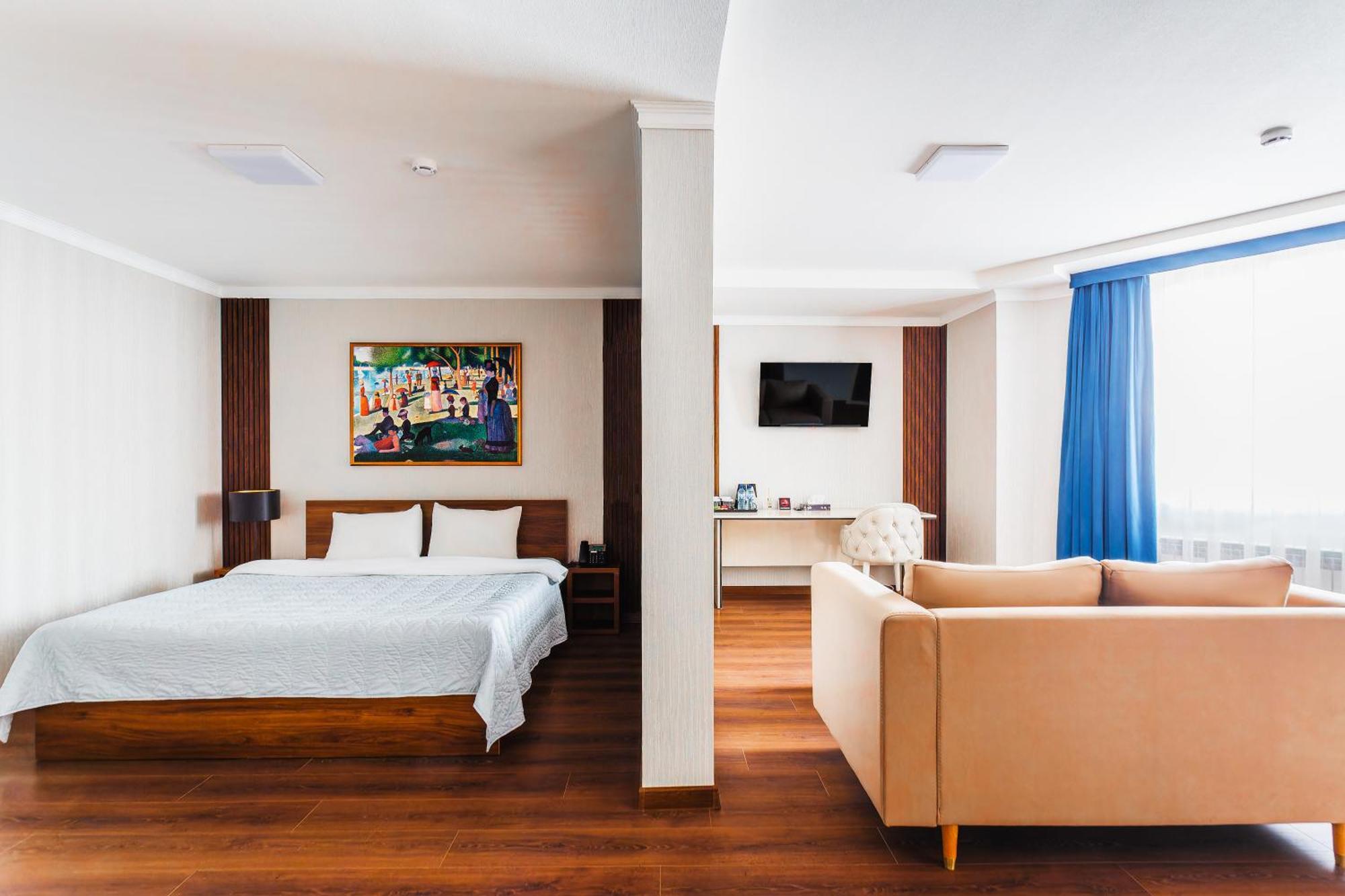 Rich Park Hotel Tashkent Exterior photo